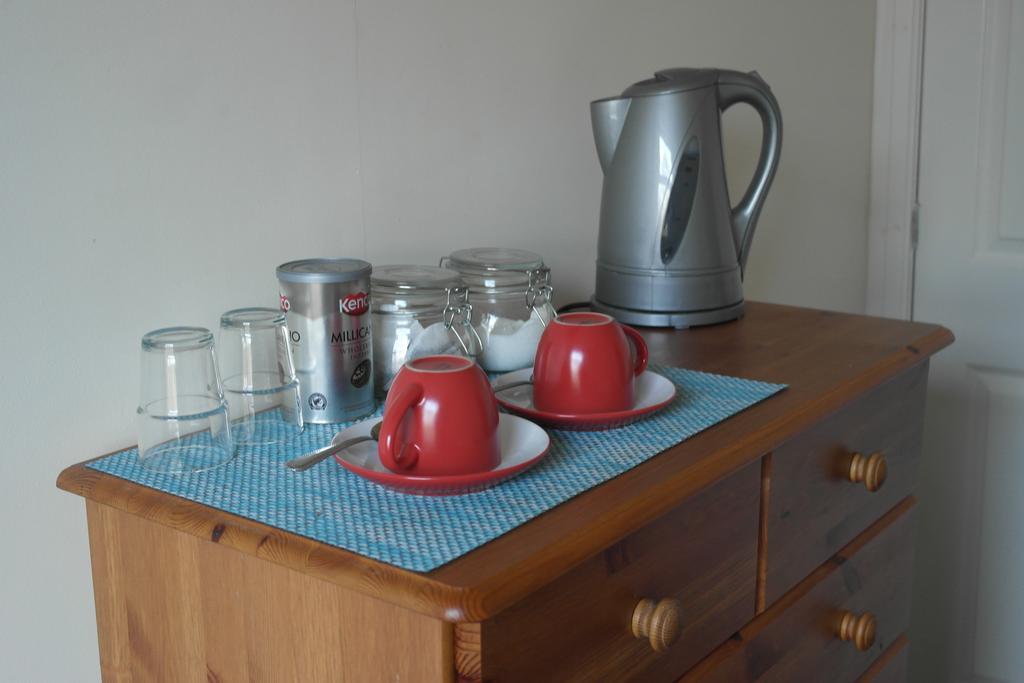 Bed and Breakfast Hikers And Bikers à Hadfield Chambre photo
